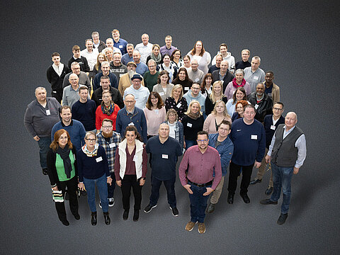 Gruppenfoto Mitarbeiter Pütz Group Dezember 2025